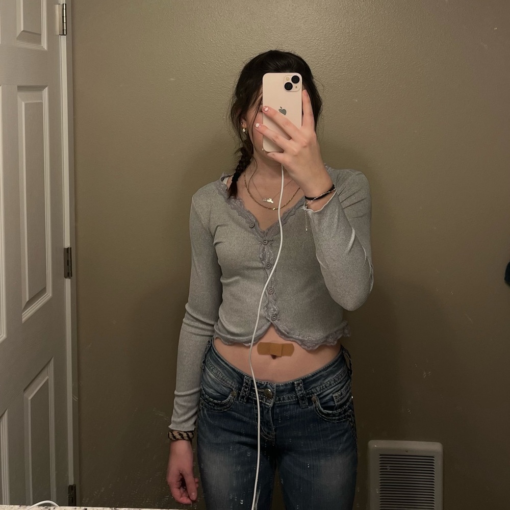 Gray cropped long sleeve